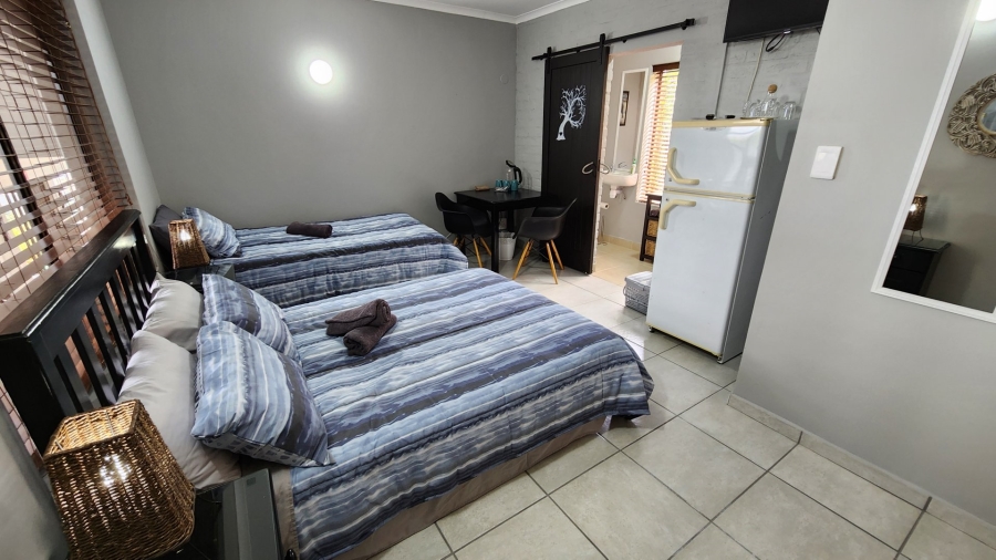 10 Bedroom Property for Sale in Dana Bay Western Cape